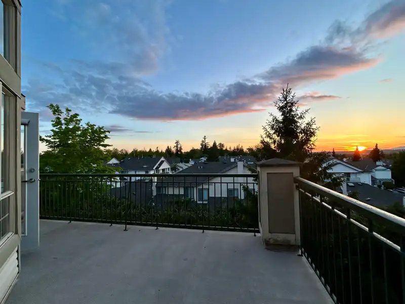 312 22015 48 AVENUE - photo 1 of 23