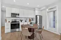 107 1942 STARLING DRIVE - thumbnail 13
