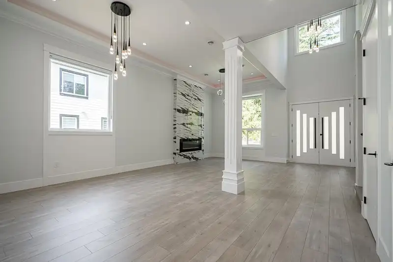 20126 27A AVENUE - photo 3 of 38