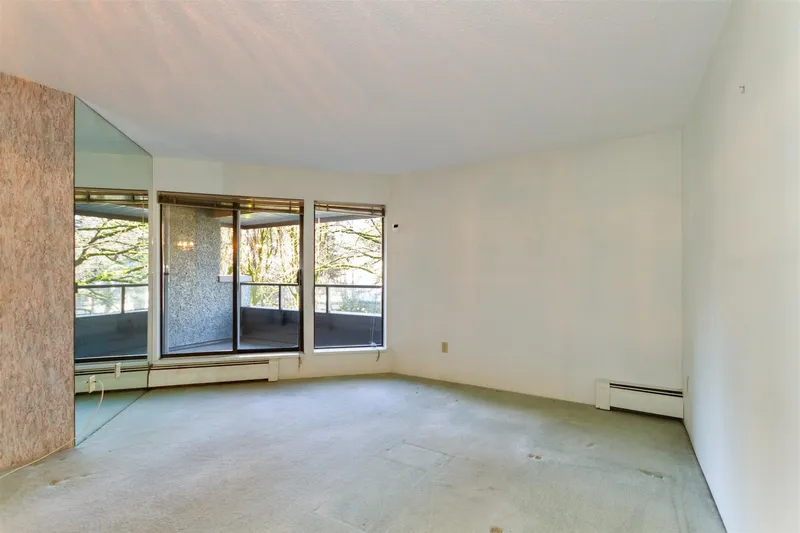 219 8460 ACKROYD ROAD - photo 4 of 20