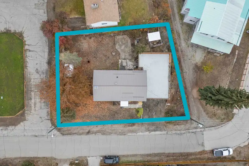 335 NECHIEFMAN STREET - photo 2 of 39
