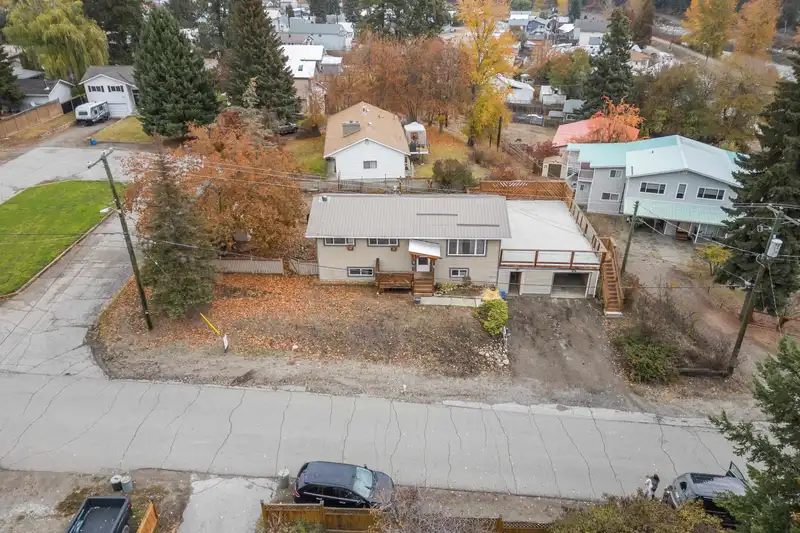 335 NECHIEFMAN STREET - photo 4 of 39