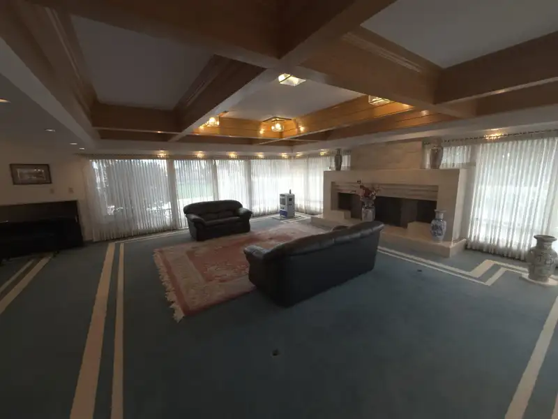10520 SIDAWAY ROAD - photo 2 of 37