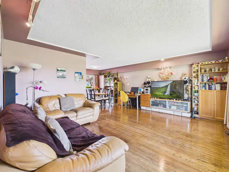 2336 KENSINGTON AVENUE - photo 3 of 28