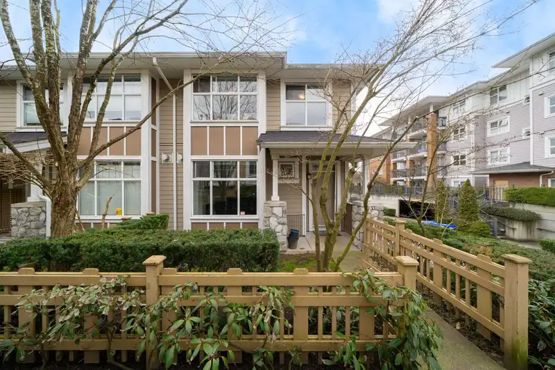 968 WESTBURY WALK - photo 2 of 21