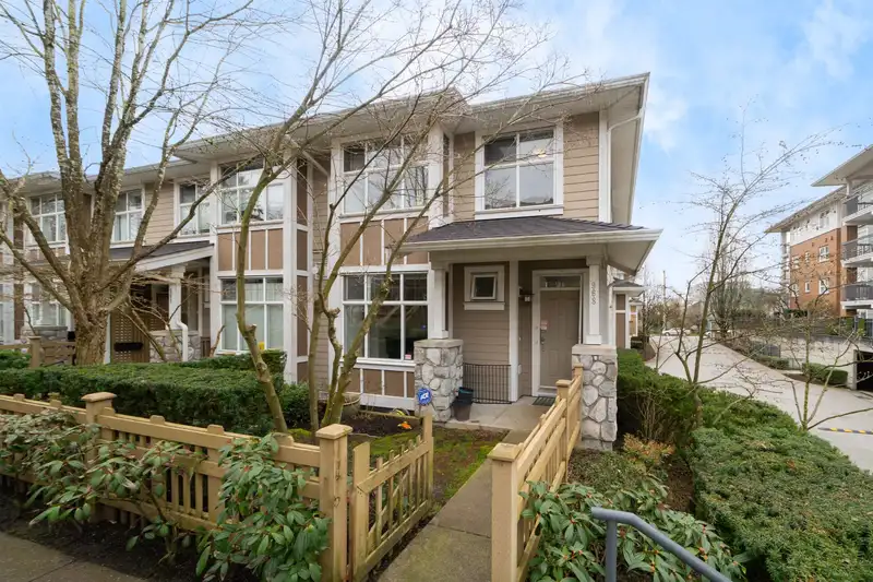968 WESTBURY WALK - photo 3 of 21