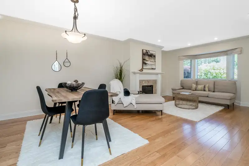 1 22308 124 AVENUE - photo 2 of 36