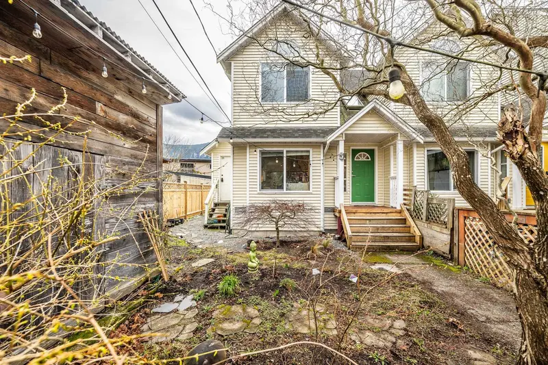 1 38468 WILSON CRESCENT - photo 1 of 25