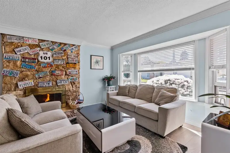 4531 TIFFIN CRESCENT - photo 4 of 25
