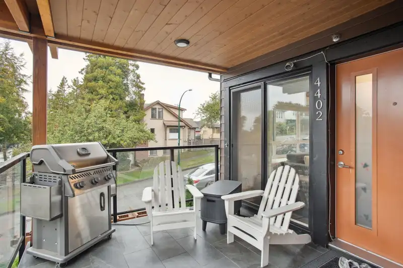 4402 NANAIMO STREET - photo 1 of 29