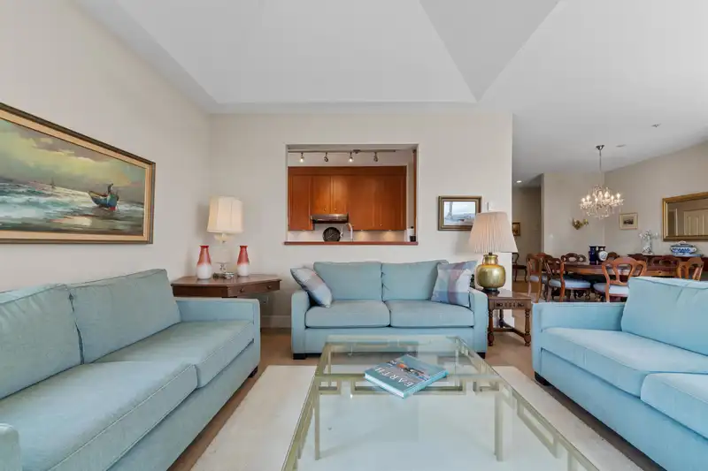 401 1765 MARINE DRIVE - photo 4 of 20