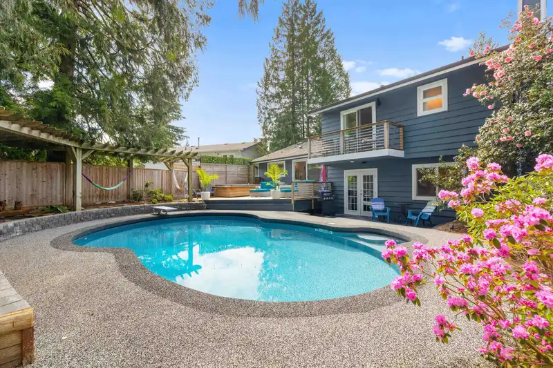 4454 202A STREET - photo 2 of 39