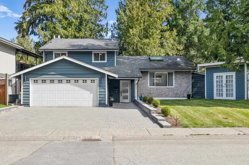 4454 202A STREET - photo 4 of 39