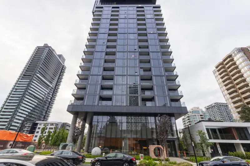 3905 5987 WILSON AVENUE - photo 1 of 17