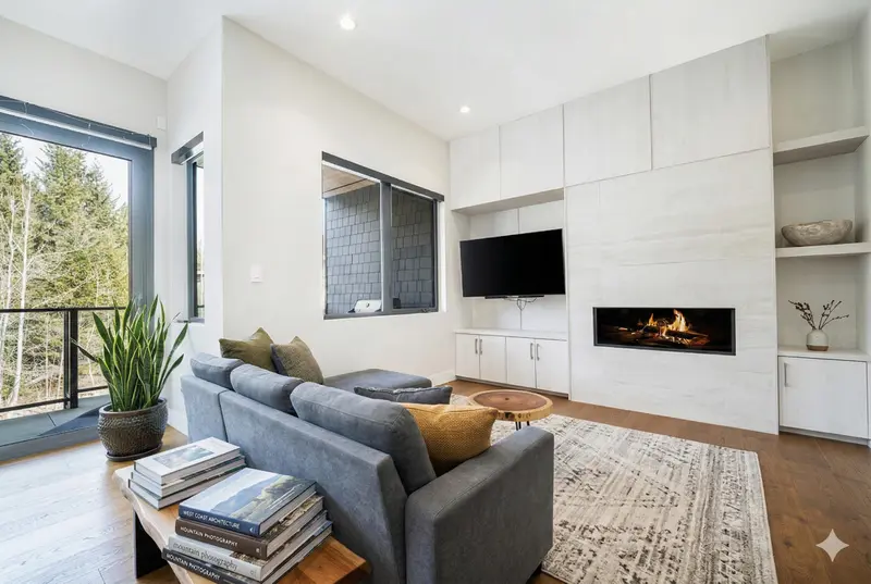 21 1350 CLOUDBURST DRIVE - photo 3 of 25