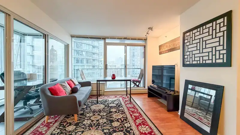 1606 688 ABBOTT STREET - photo 4 of 26