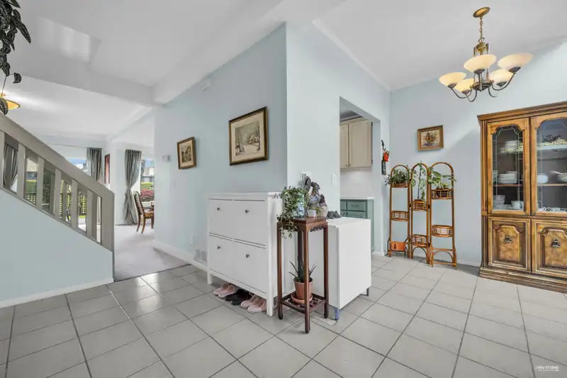 2 8311 SAUNDERS ROAD - photo 4 of 37
