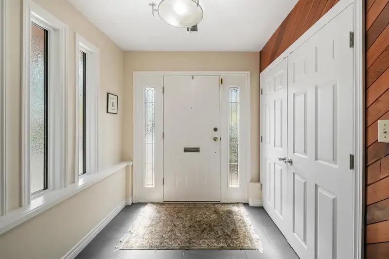 2375 HAVERSLEY AVENUE - photo 4 of 35