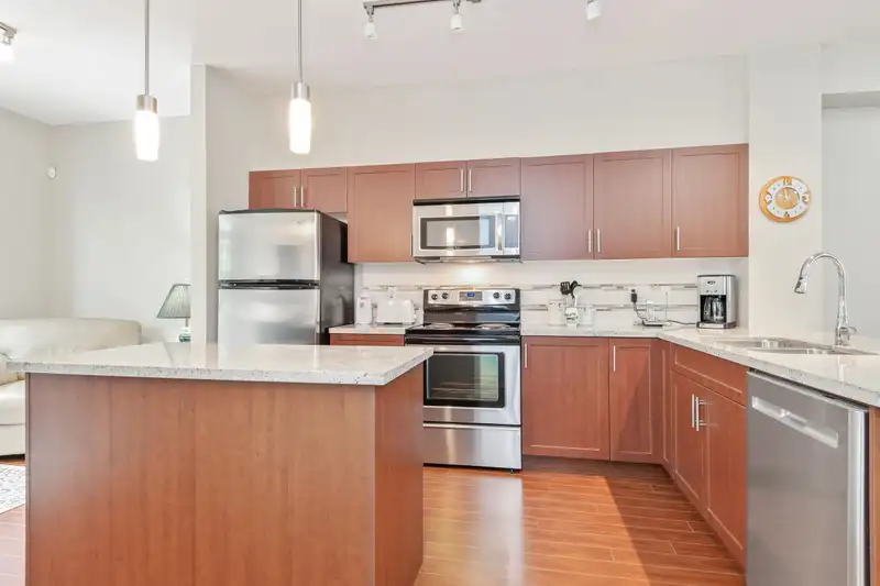 45 14356 63A AVENUE - photo 2 of 15
