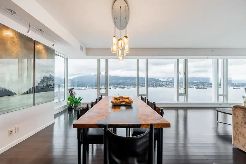 4101 1011 W  CORDOVA STREET - photo 4 of 40