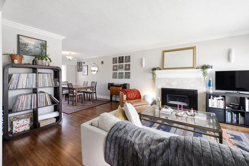 4378 BRIARWOOD CRESCENT - photo 3 of 25