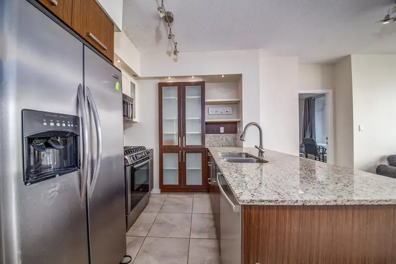 2903 2980 ATLANTIC AVENUE - photo 2 of 7