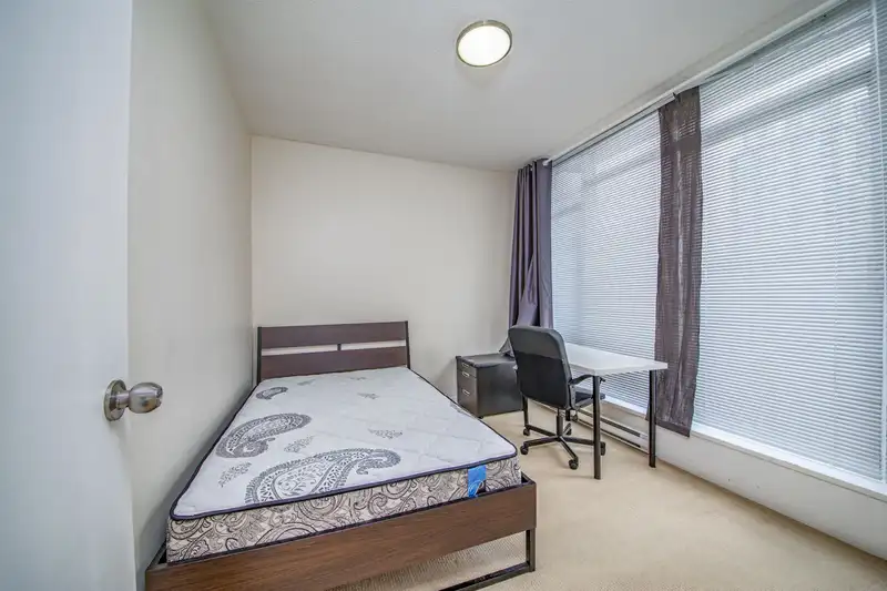 2903 2980 ATLANTIC AVENUE - photo 4 of 7