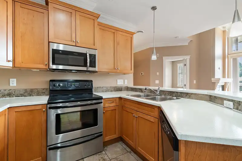 405A 45595 TAMIHI WAY - photo 4 of 28