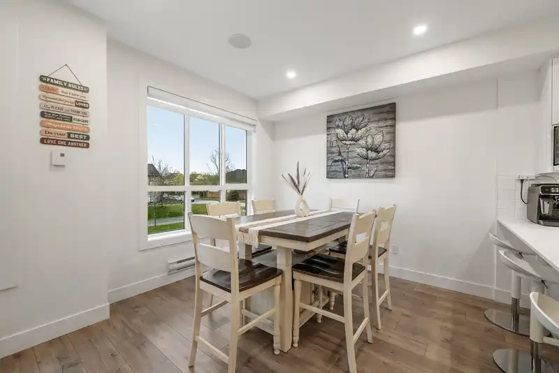 9 7177 194A STREET - photo 1 of 29