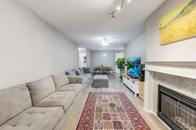 217 9626 148 STREET - photo 4 of 36