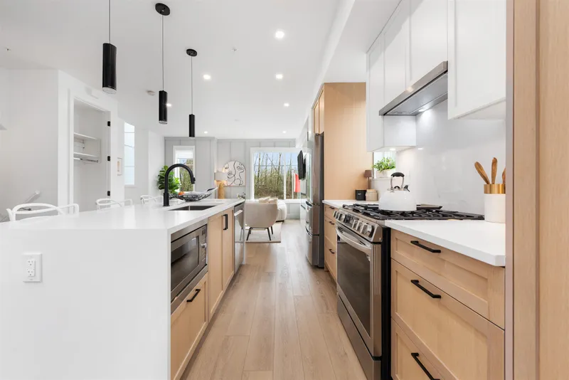 67 20763 76 AVENUE - photo 3 of 25