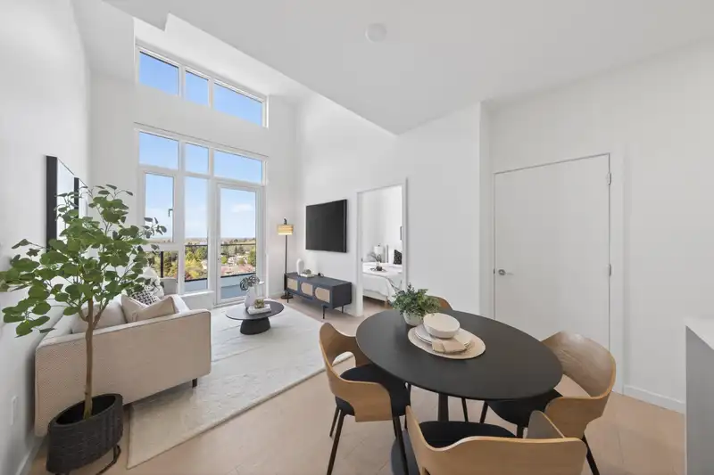 1008 8415 GRANVILLE STREET - photo 2 of 30