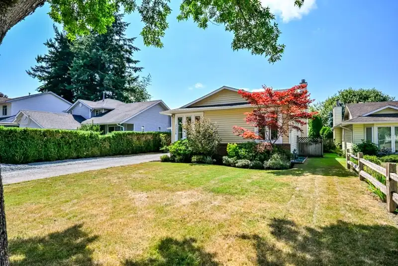 27258 26B AVENUE - photo 3 of 39