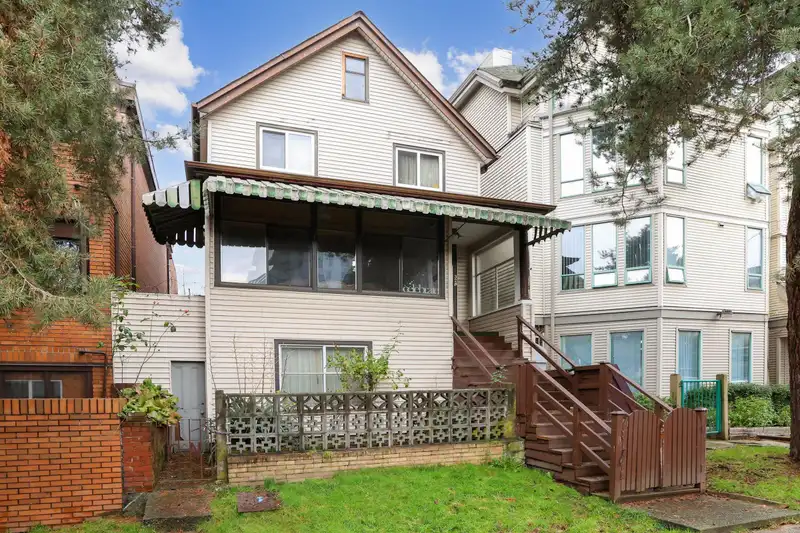 329 E PENDER STREET - photo 1 of 31