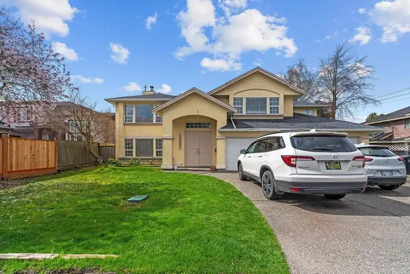 10351 SWINTON CRESCENT - photo 1 of 40