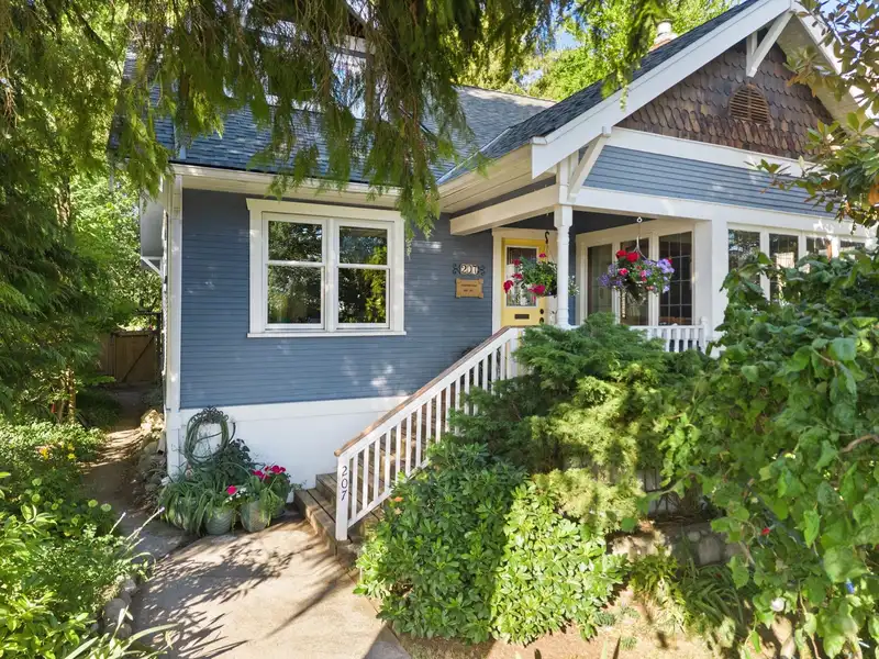207 EIGHTH STREET - photo 1 of 38