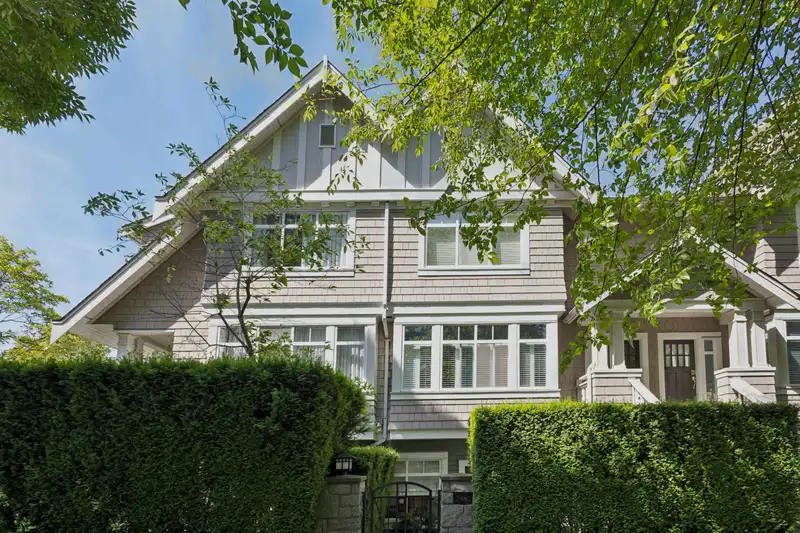 2487 W 39TH AVENUE - photo 1 of 35