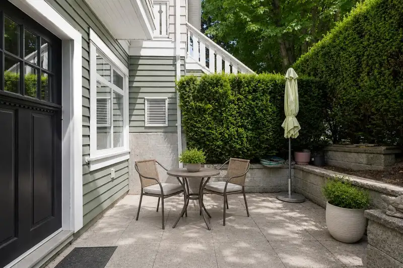 2487 W 39TH AVENUE - photo 3 of 35