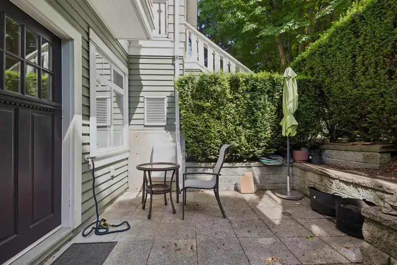 2487 W 39TH AVENUE - photo 4 of 35