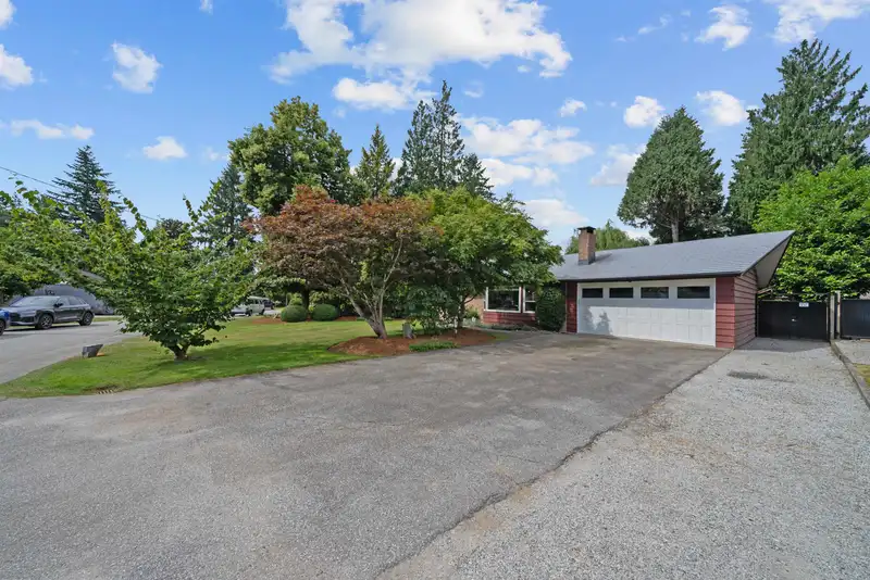 11501 RIVER WYND - photo 4 of 39