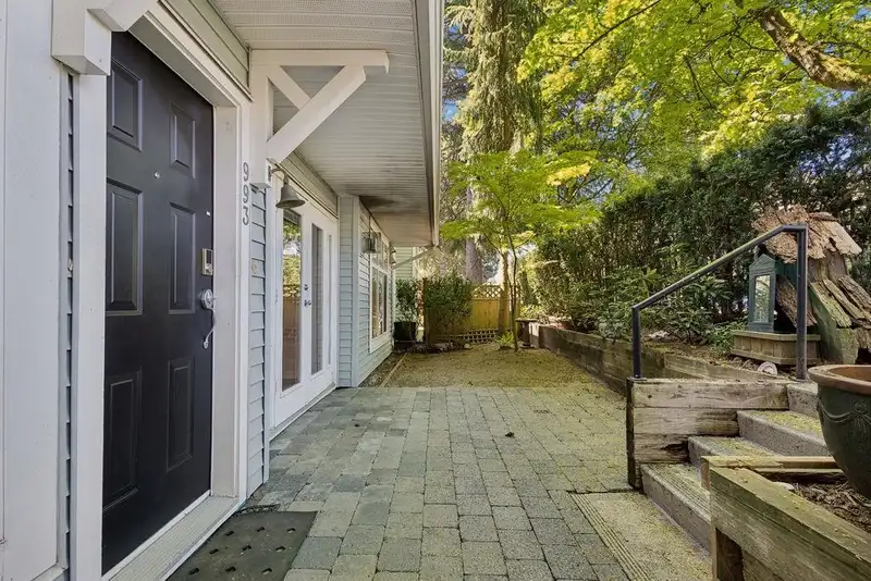 993 LYNN VALLEY ROAD - photo 1 of 33