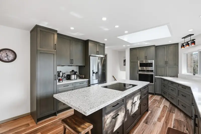 526 YALE ROAD - photo 2 of 25