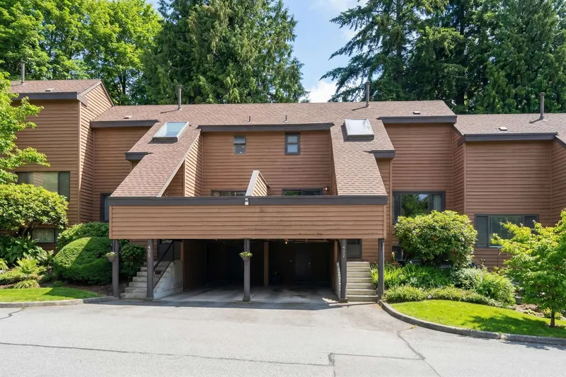 407 CAMBRIDGE WAY - photo 1 of 25