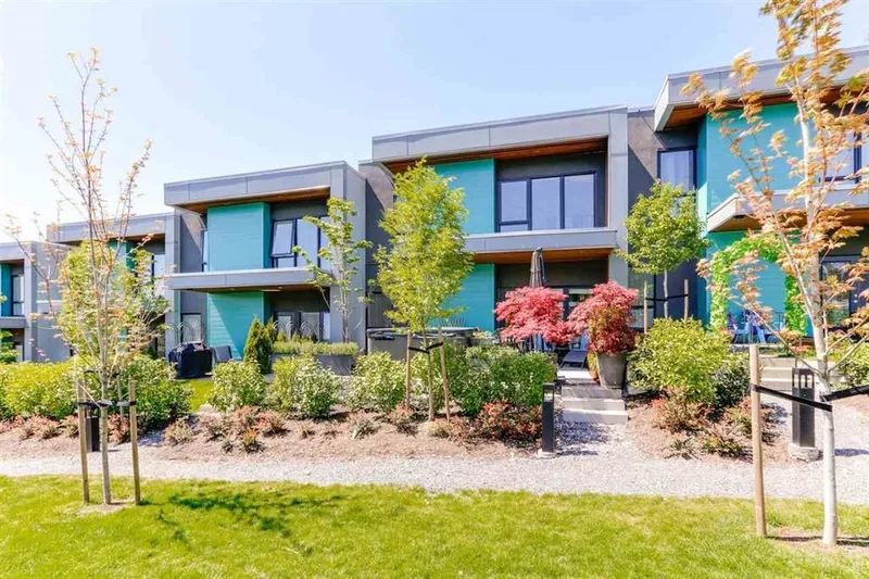 32 3595 SALAL DRIVE - photo 2 of 25