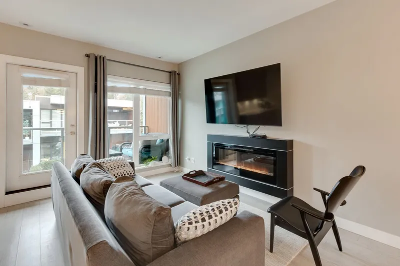 32 3595 SALAL DRIVE - photo 3 of 25