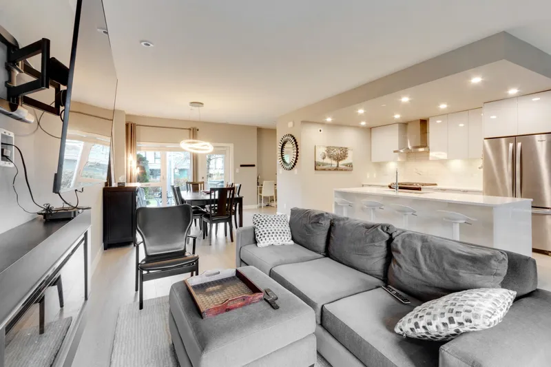 32 3595 SALAL DRIVE - photo 4 of 25