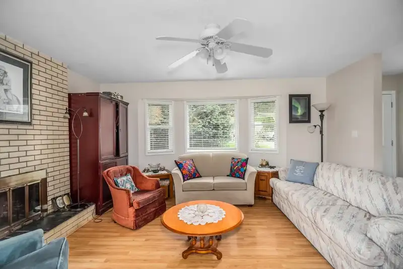 3695 NICOMEN PLACE - photo 2 of 39