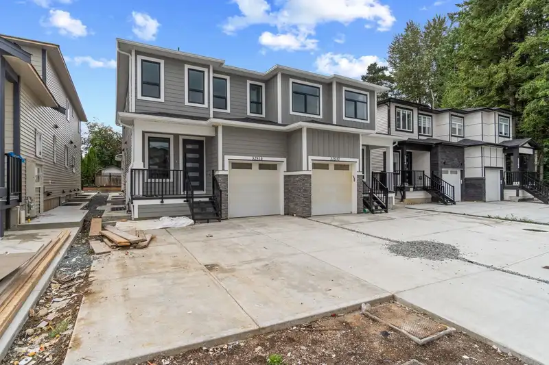 32514 HIGGINBOTTOM COURT - photo 3 of 40
