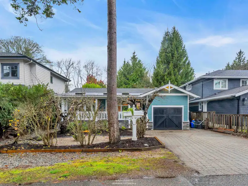 33 66A STREET - photo 3 of 34