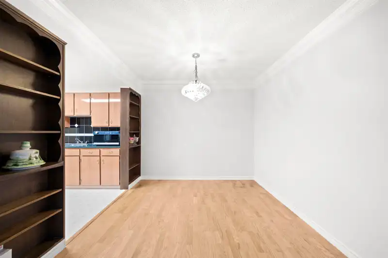 8851 HORNE STREET - photo 4 of 40